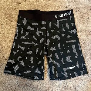 Nike pro black and white spandex size large